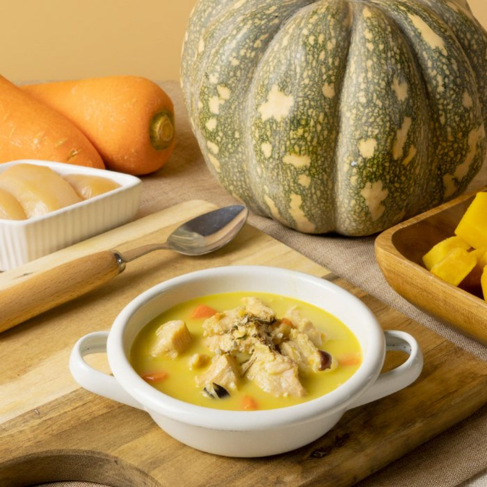 95% Fresh Boiled Chicken with Turmeric & Pumpkin Complete Balanced Cat Pouch - Image 4